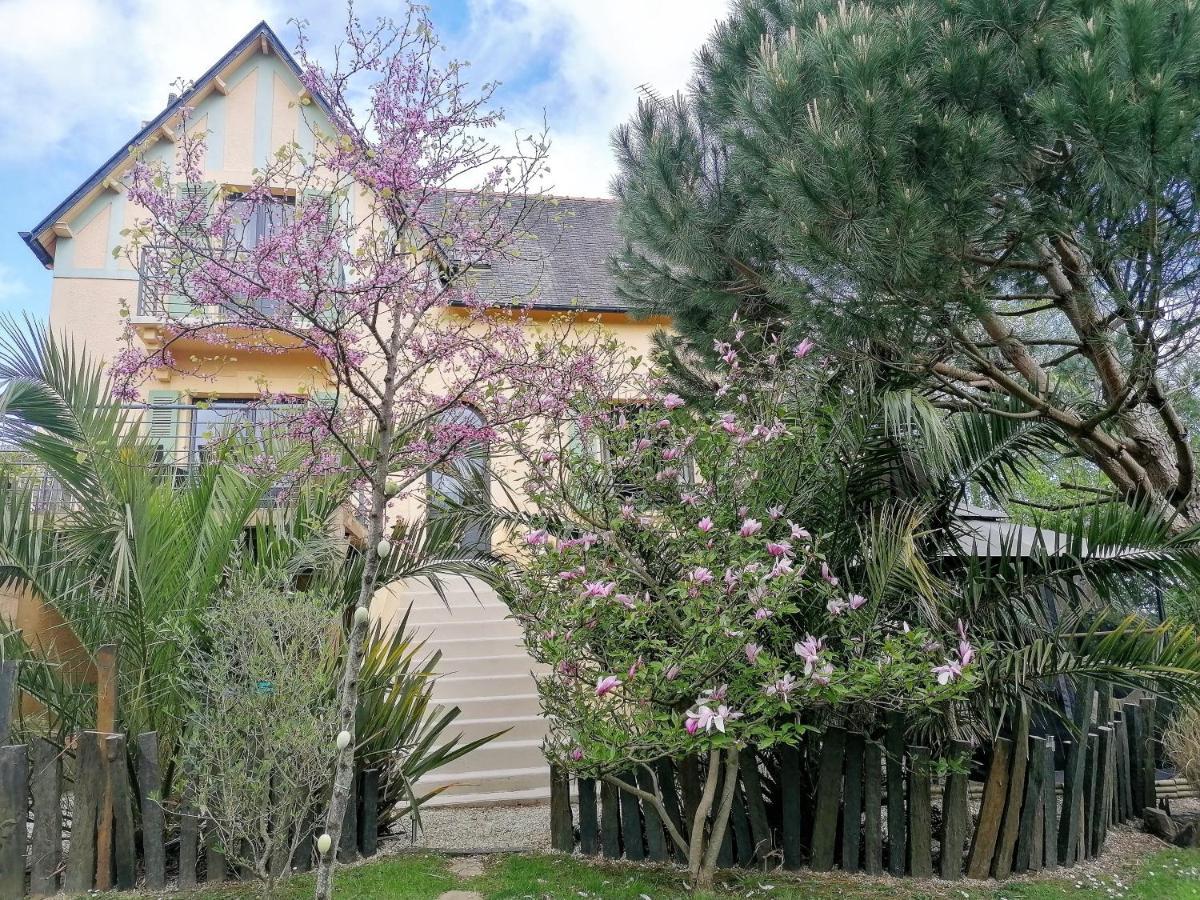 Guest House Dans Jardin Exotique Proche D'Une Voie Verte Morlaix Luaran gambar