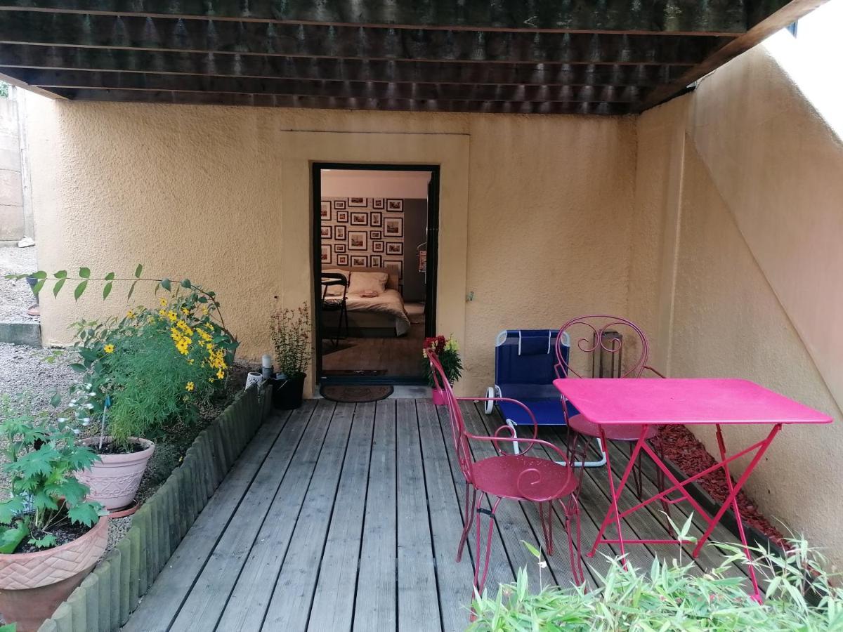 Guest House Dans Jardin Exotique Proche D'Une Voie Verte Morlaix Luaran gambar