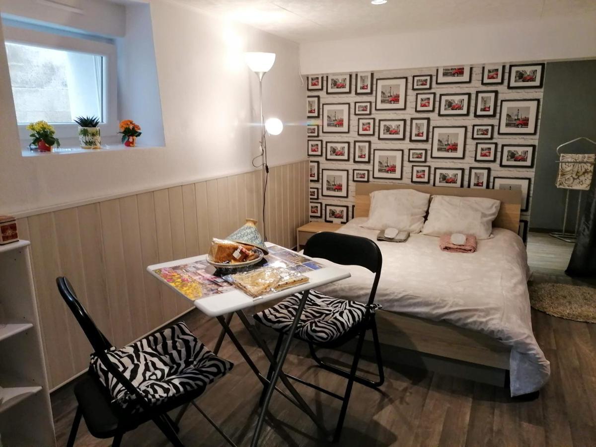Guest House Dans Jardin Exotique Proche D'Une Voie Verte Morlaix Luaran gambar